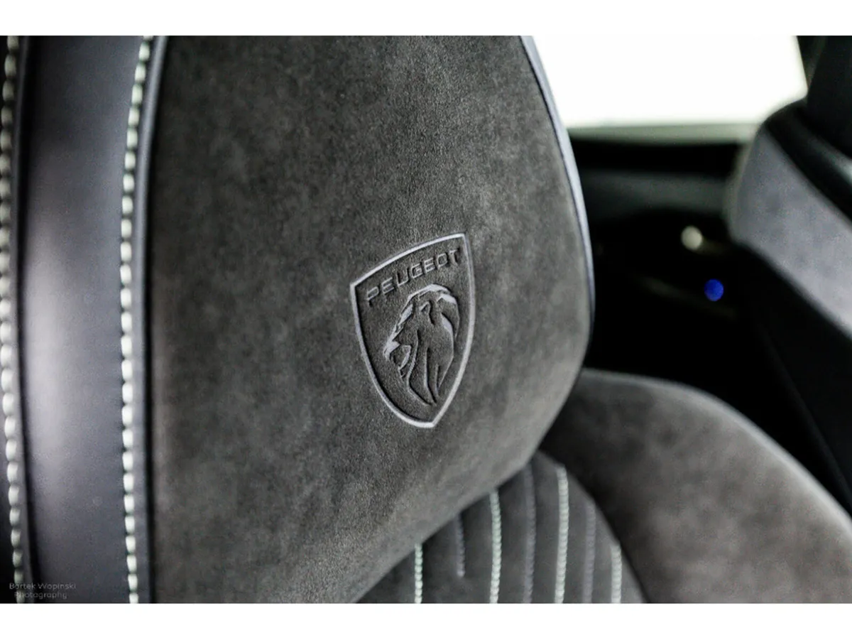 Peugeot 3008 E-GT 73kWh ~525km range - 210HP - Image 4