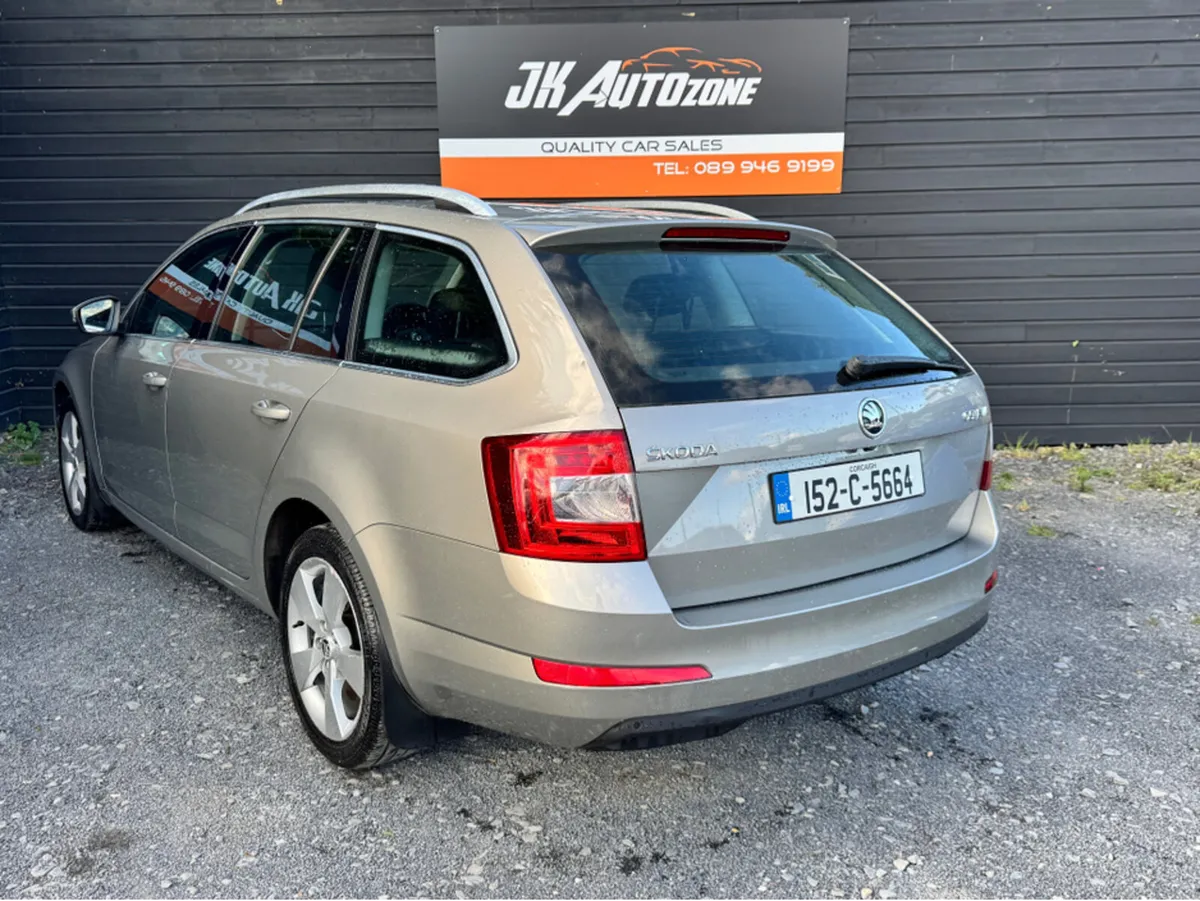 Skoda Octavia 1.6 TDI COMBI STYLE 5DR - Image 3