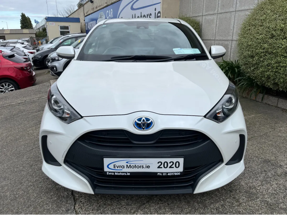 Toyota Yaris X AUTOMATIC HYBRID 1.5 PETROL //REVER - Image 2
