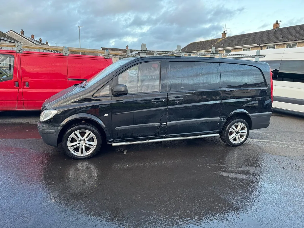 2009 Mercedes-Benz Vito - Image 1