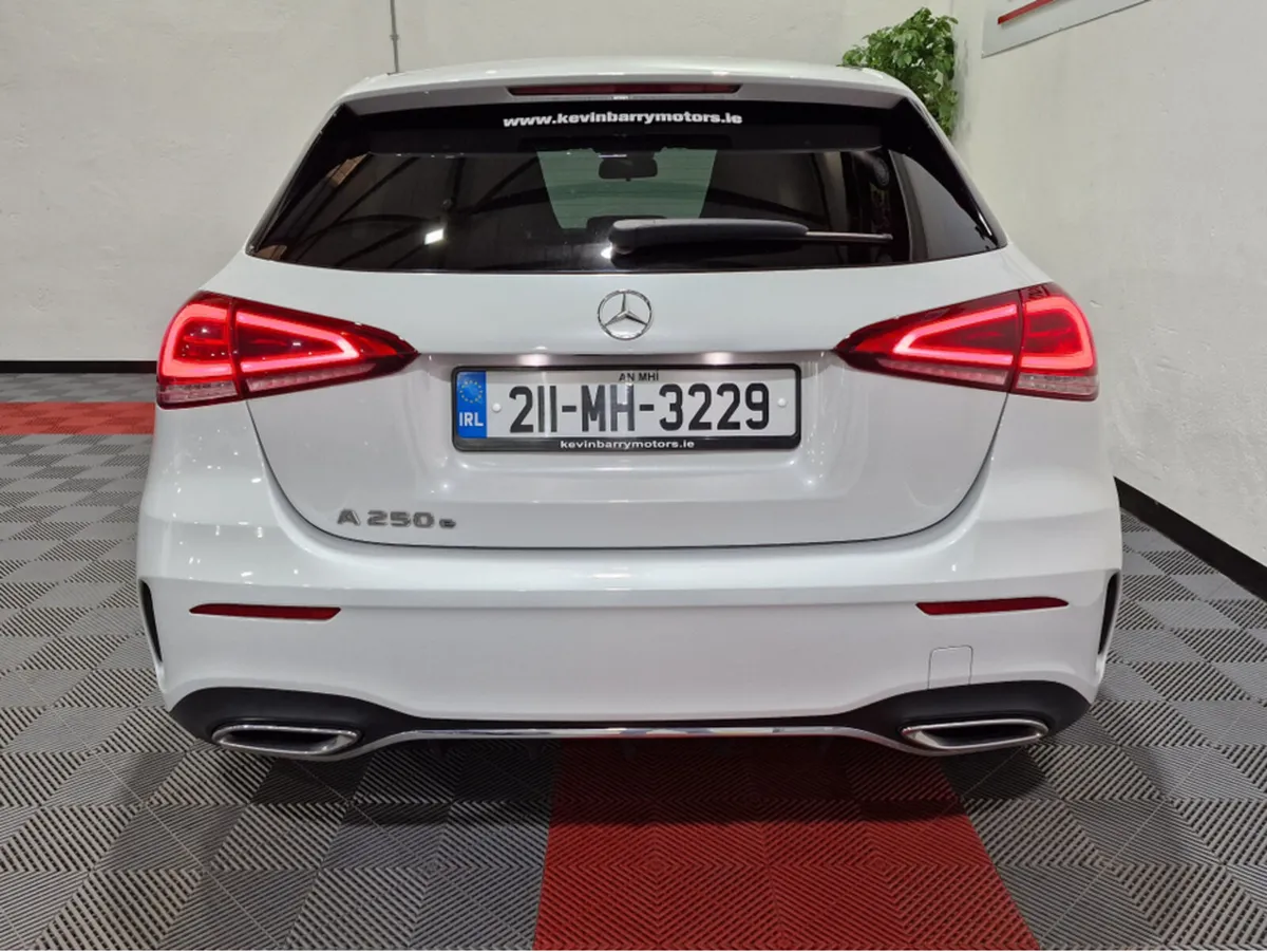Mercedes-Benz A-Class A250E AMG LINE (PLUG IN HYBR - Image 3