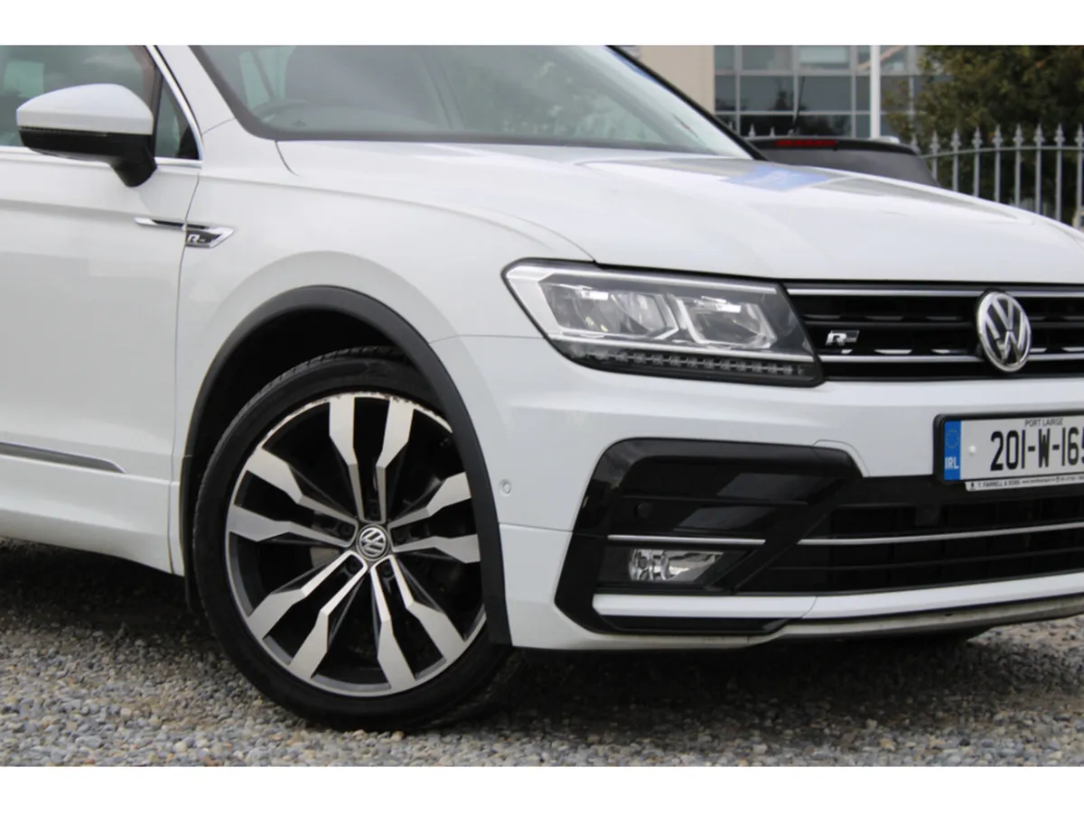Volkswagen Tiguan R-LINE 2.0 TDI FWD 150HP 5DR *Su - Image 3