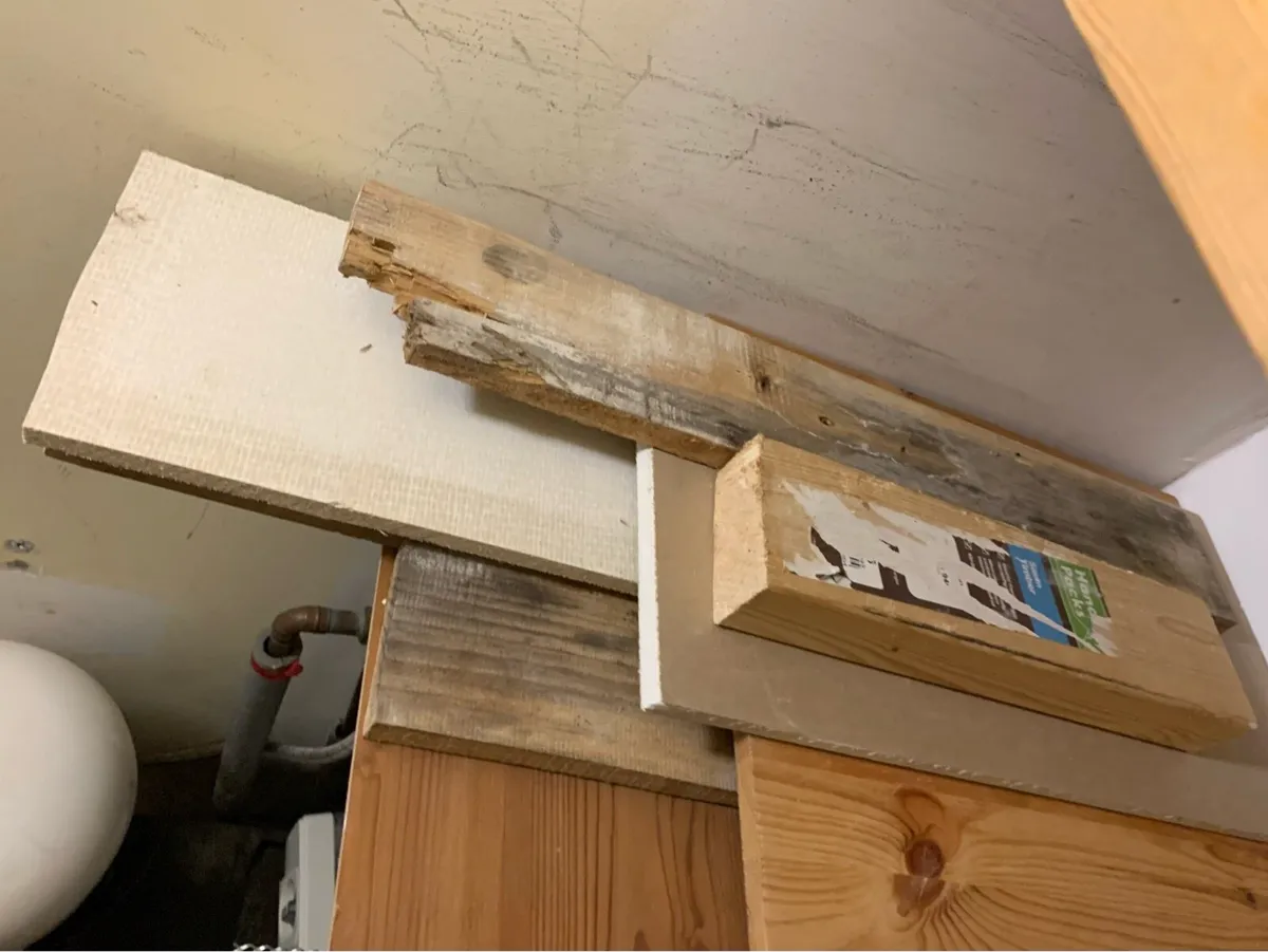 Plasterboard and Tile Off-cuts. - Image 1