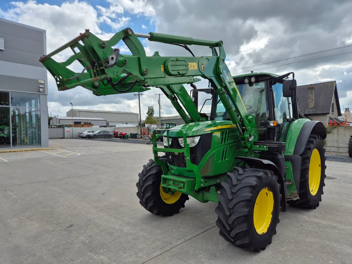 John Deere 6120M 2019 - Image 1