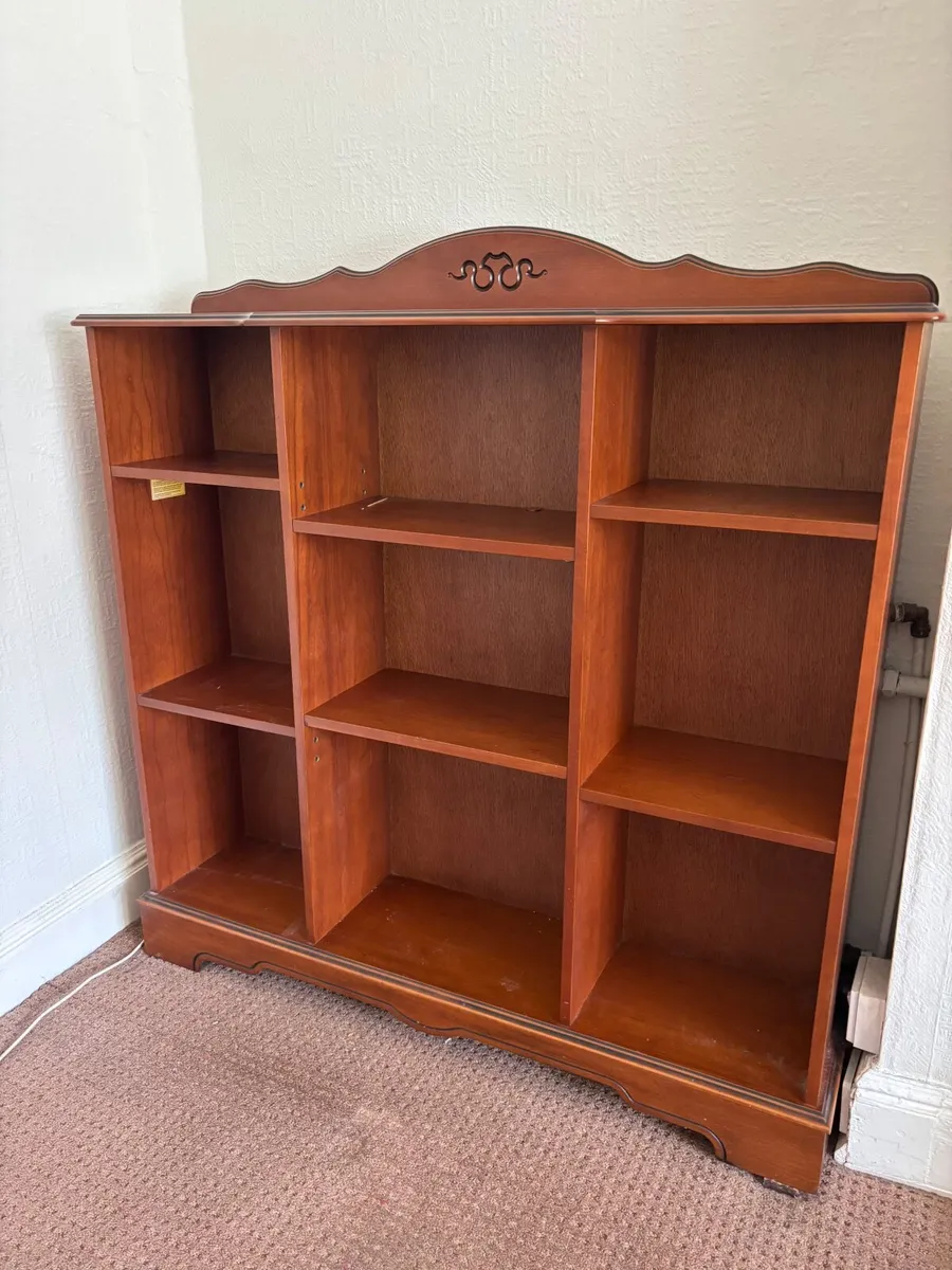 Display Book Shelf