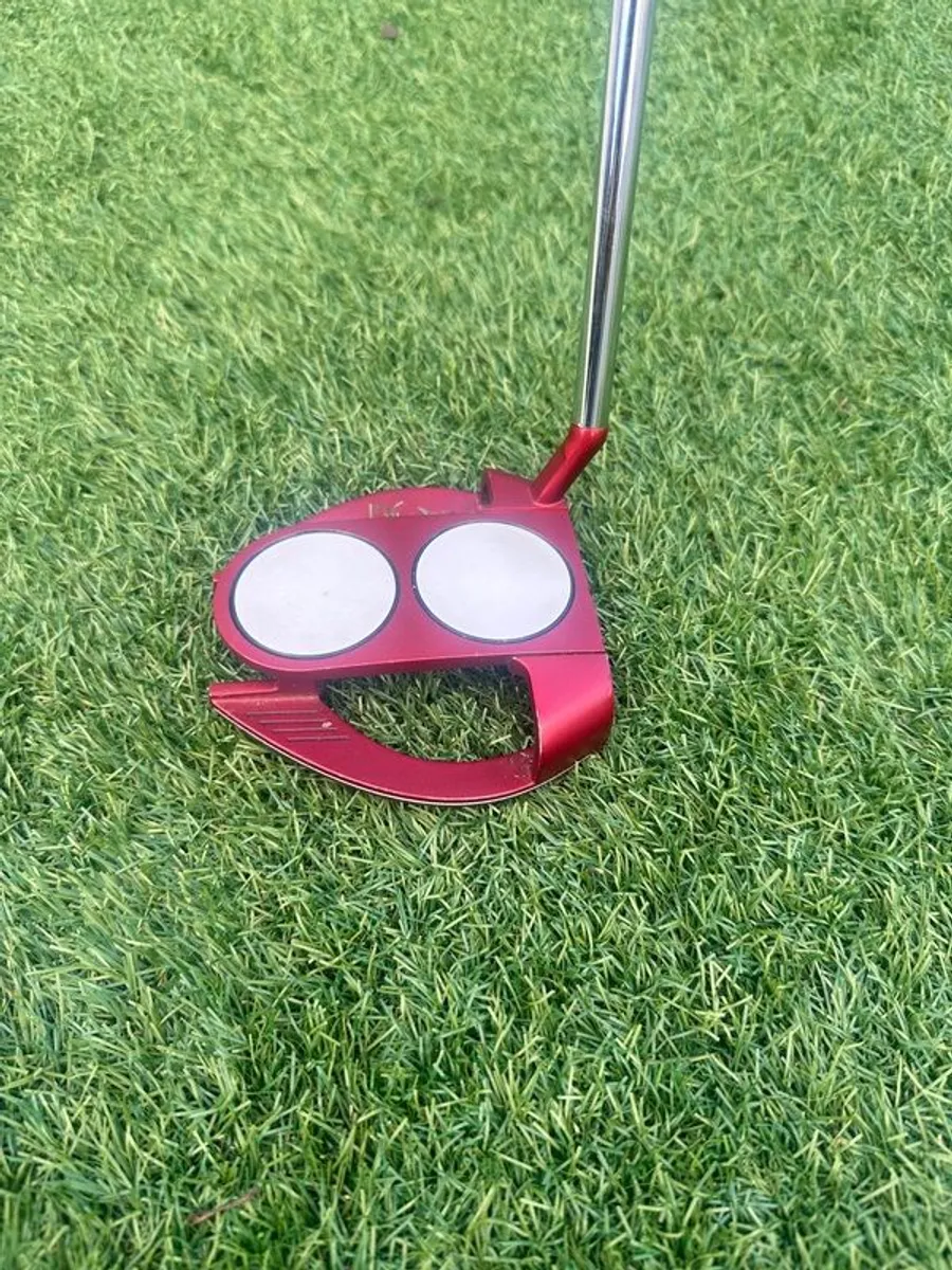 Odyssey 2 Ball Fang Putter - Image 2