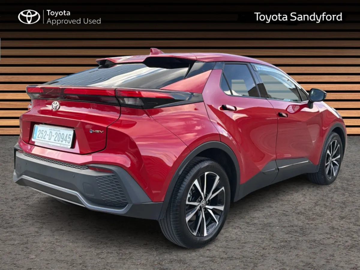 Toyota C-HR **ZERO MILEAGE - SAVE THOUSANDS** FULL - Image 2