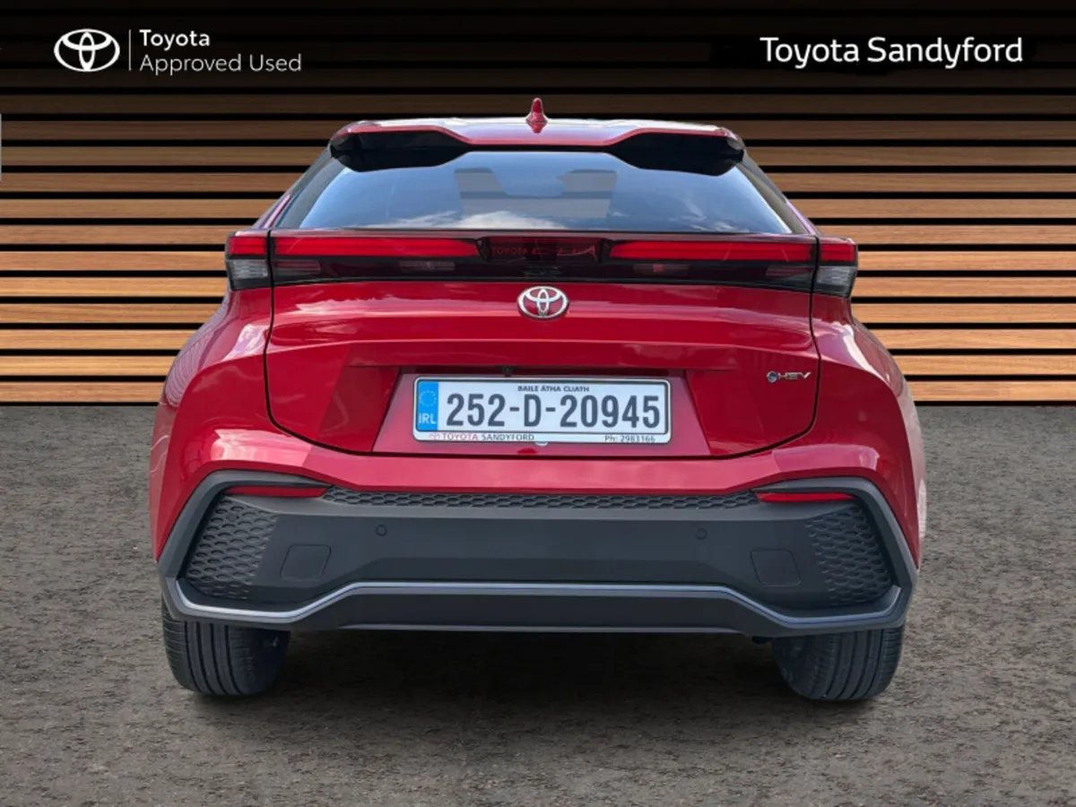 Toyota C-HR **ZERO MILEAGE - SAVE THOUSANDS** FULL - Image 4