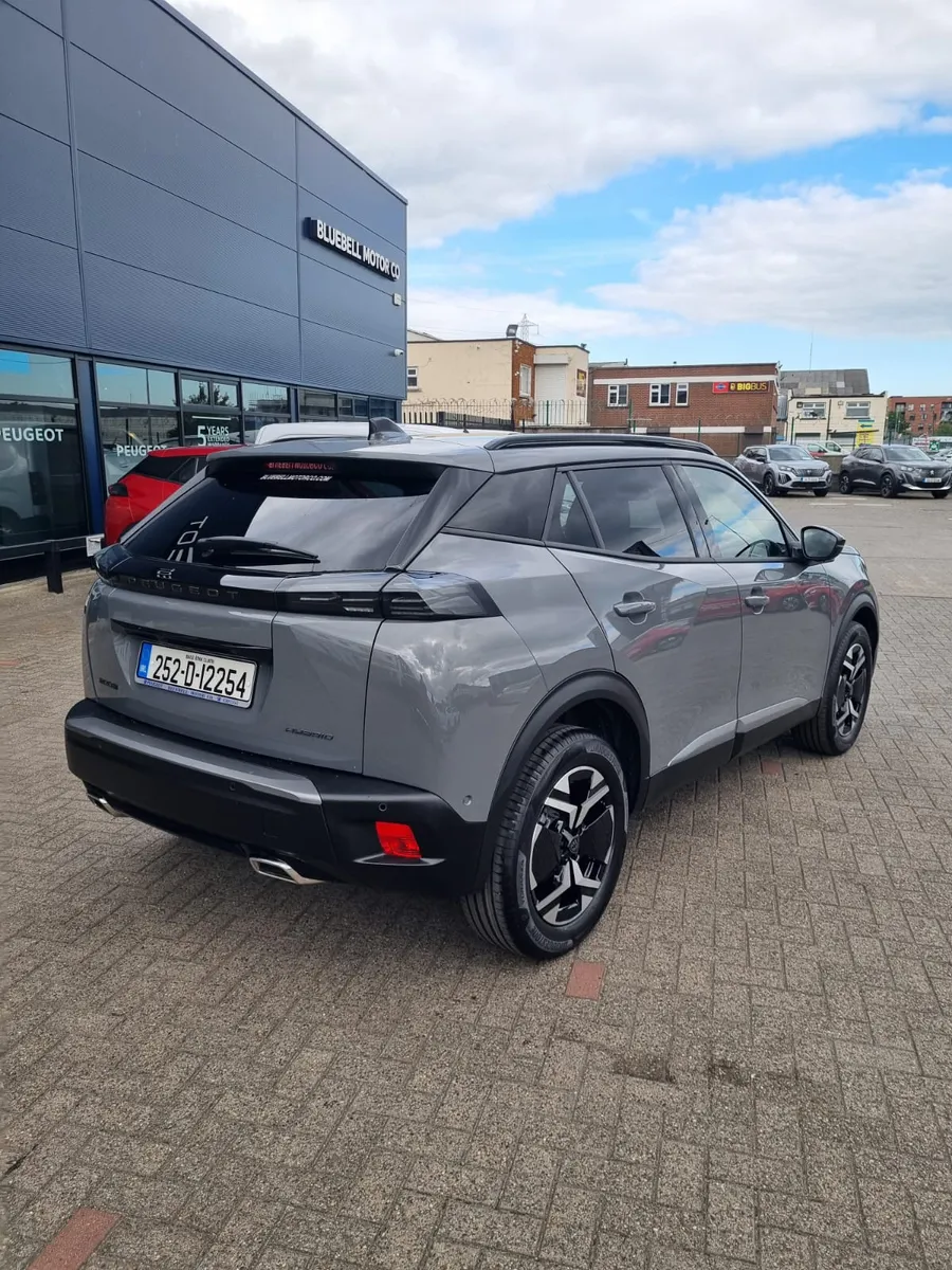 2025 Peugeot 2008 Allure Hybrid PRE REG - Image 2