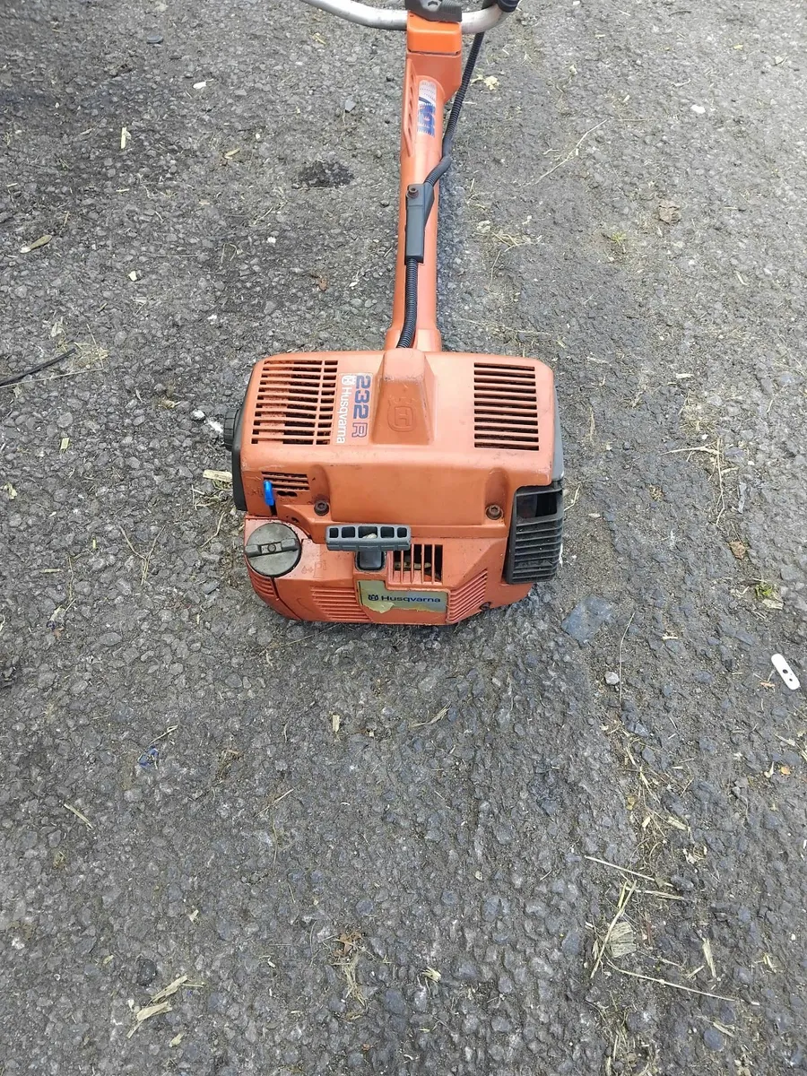 Husqvarna 232R grass strummers running well - Image 4