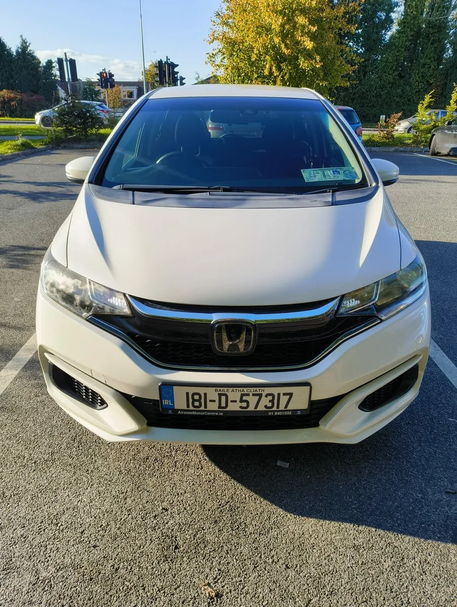 Honda Fit 2018 Hybrid - Image 4