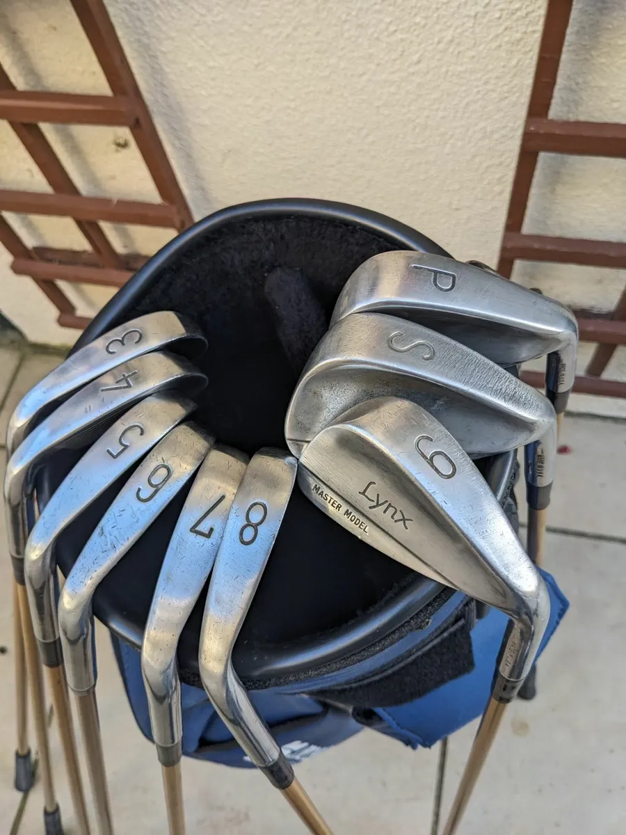 Complete Set of Lynx Irons and Golf Bag - Image 1