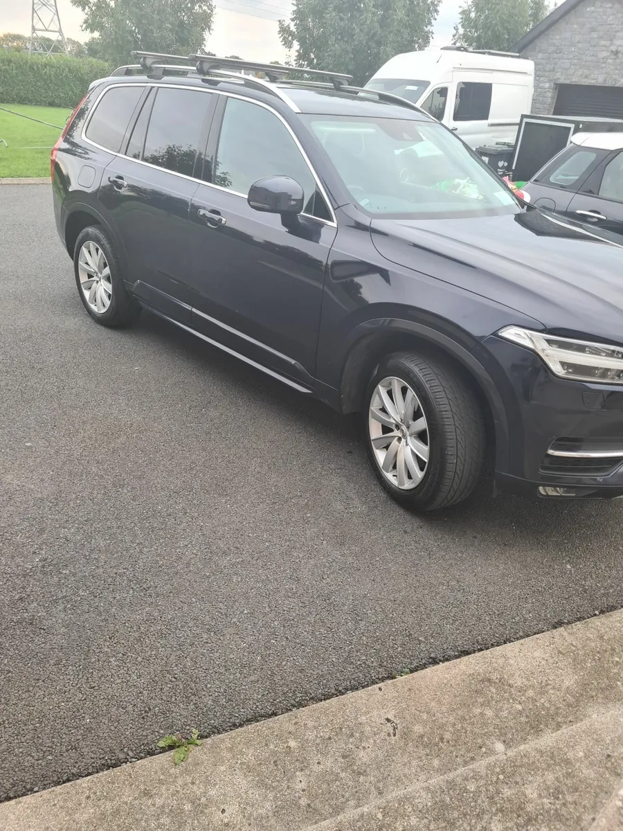 Volvo XC90 2017 - Image 1