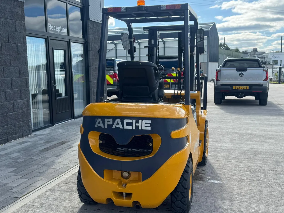 2025 Apache HH307 Forklift - Image 4