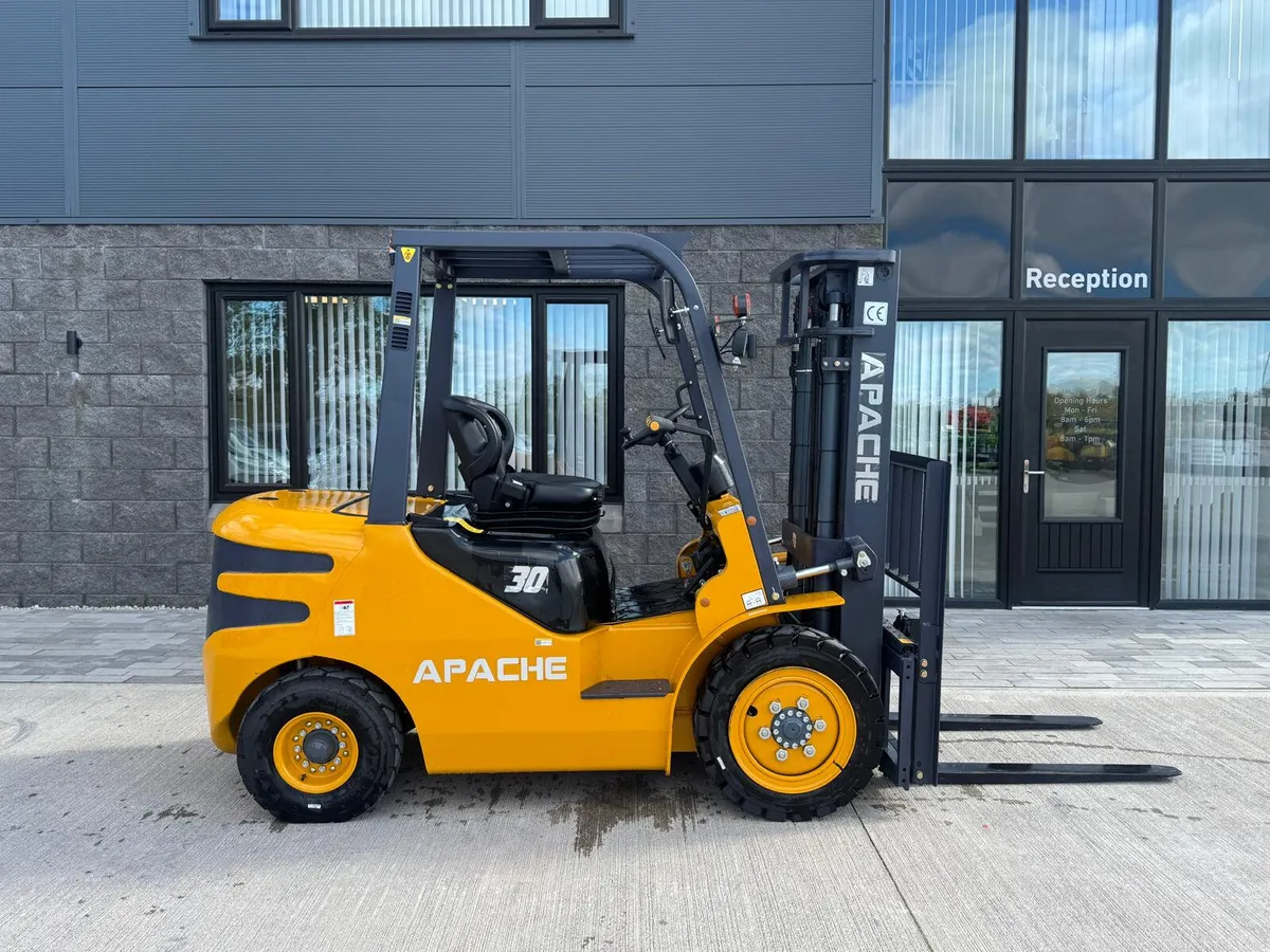 2025 Apache HH307 Forklift - Image 2