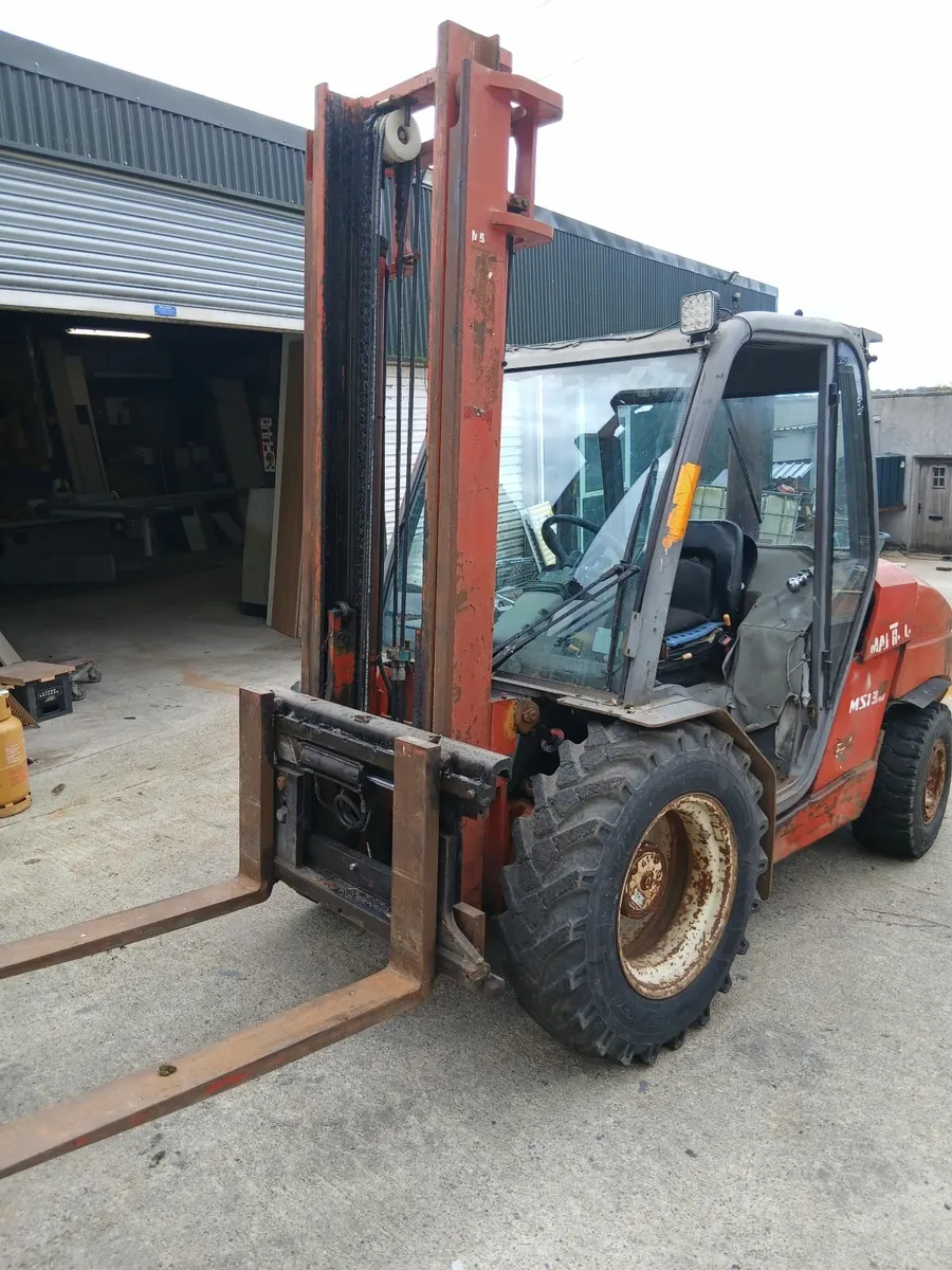 Forklift - Image 2