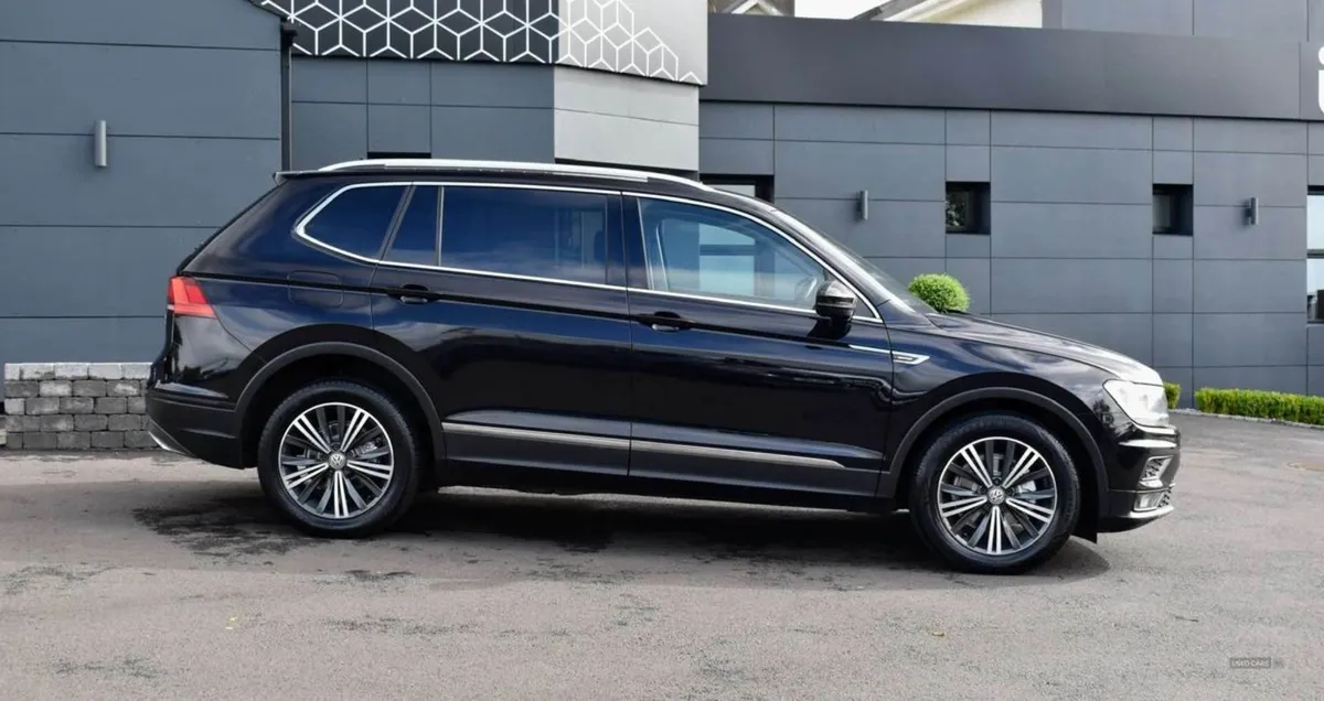 Volkswagen Tiguan 2.0 Tiguan Allspace SE Nav TDI - Image 3