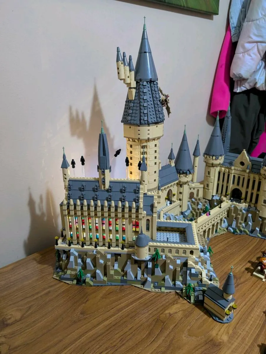 LEGO Harry Potter 71043 Hogwarts Castle Set - Image 3