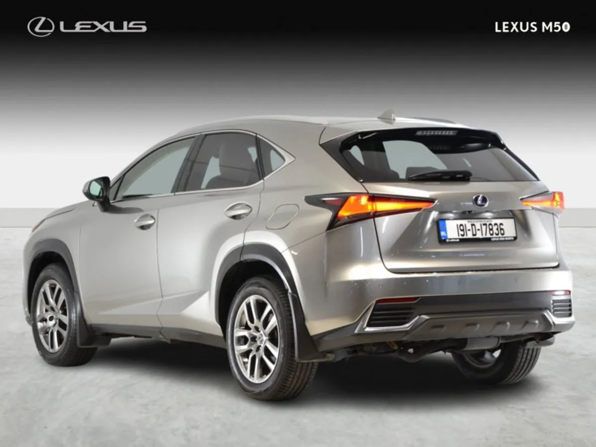 Lexus NX 300h Executive - Image 3
