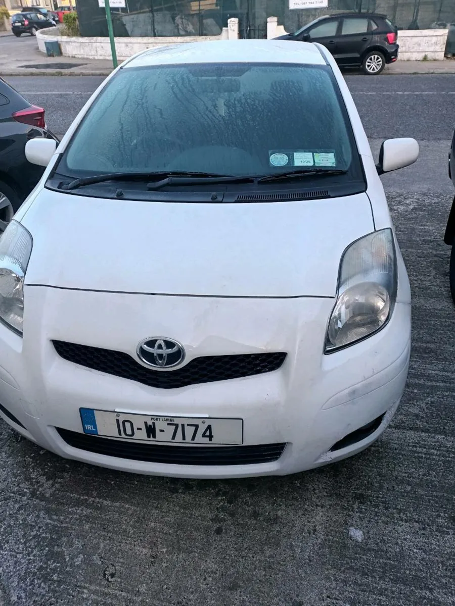 Motor vehicle - Image 1