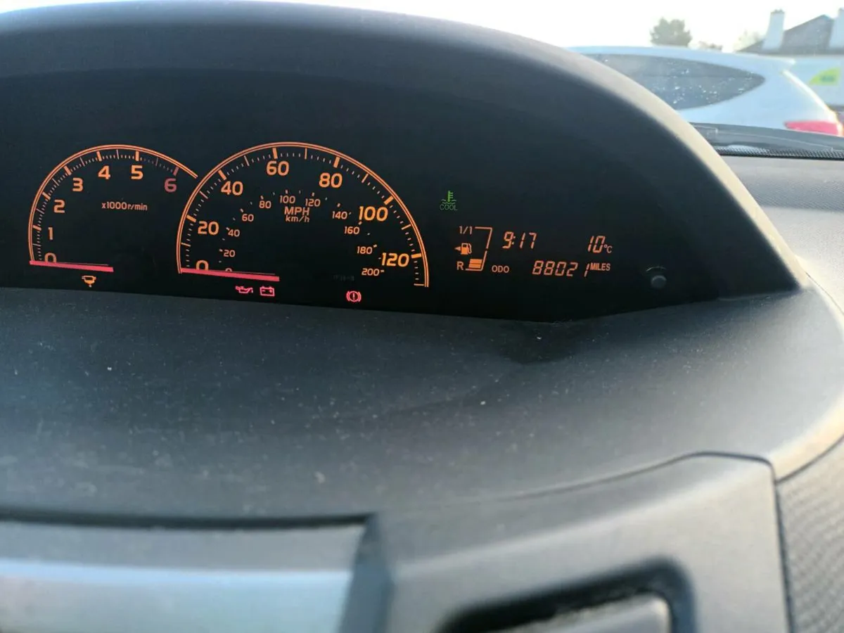 Motor vehicle - Image 3