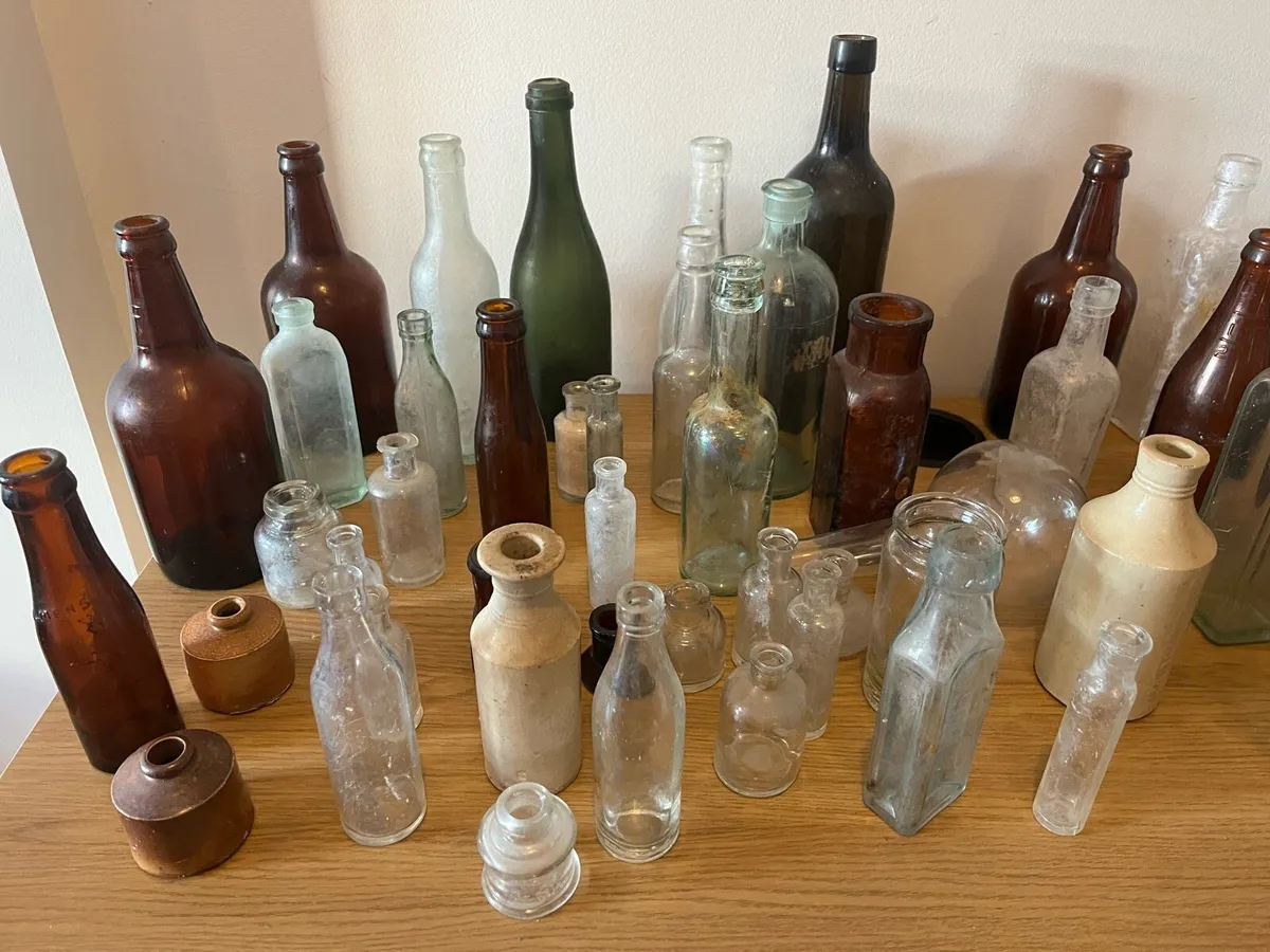 Antique bottle collection (over 50 items) - Image 2