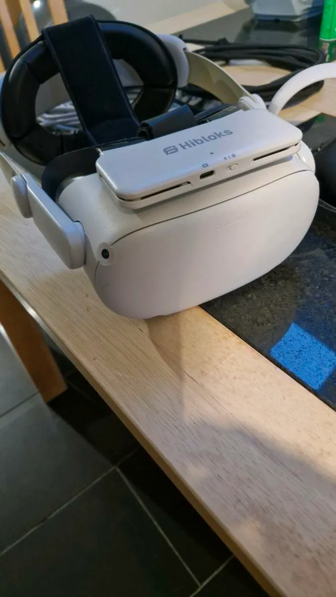Meta Quest 2 VR 256Gb - Image 2