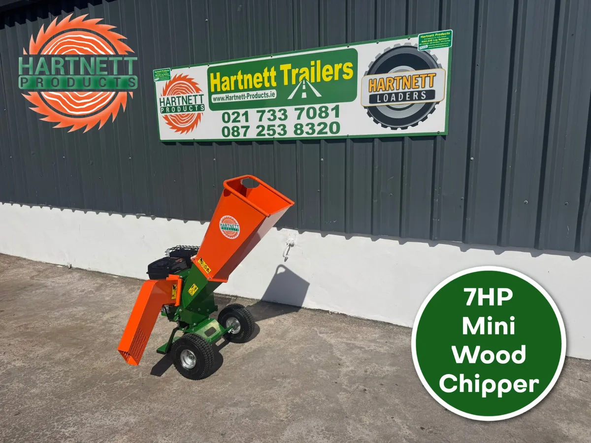 7HP Mini Petrol Wood Chipper - Image 1