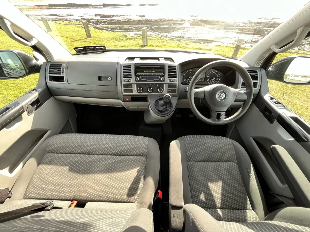 VW TRANSPORTER CAMPERVAN 2015 - Image 4