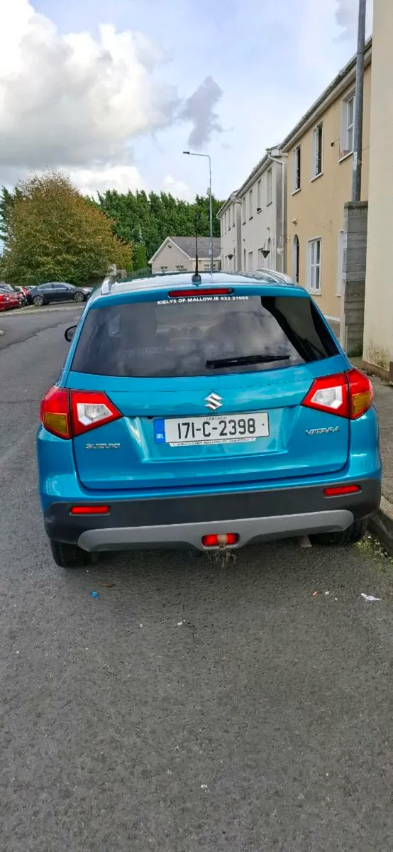 Car - Image 3