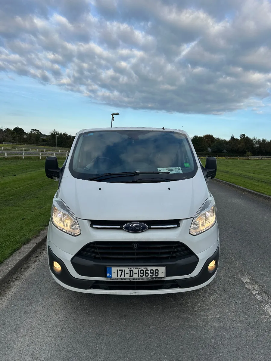 Ford Transit Custom 2.2 2017 DOE 05/26 - Image 2