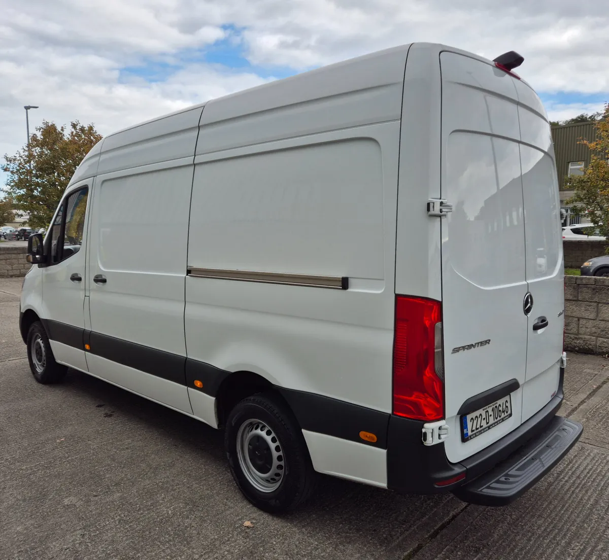 Mercedes-Benz Sprinter 2022 - Image 2