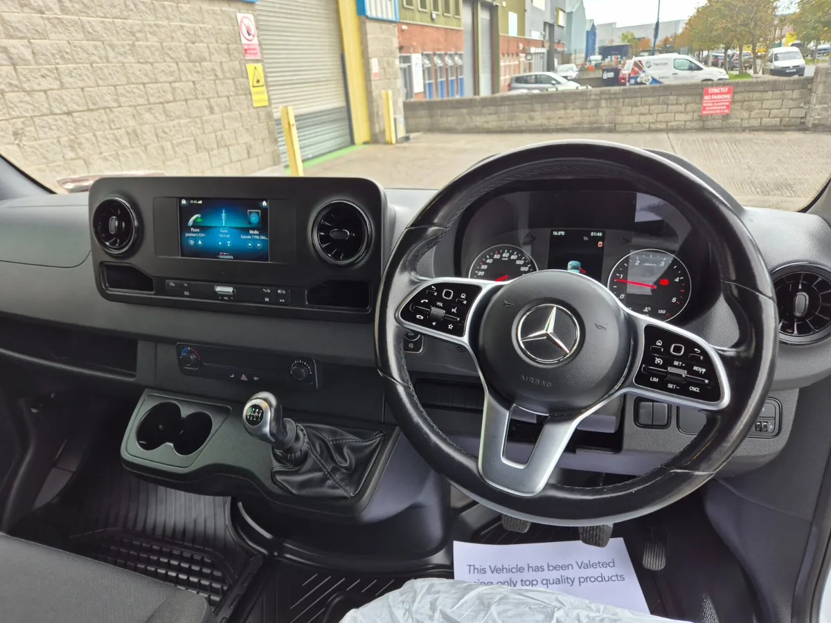 Mercedes-Benz Sprinter 2022 - Image 3