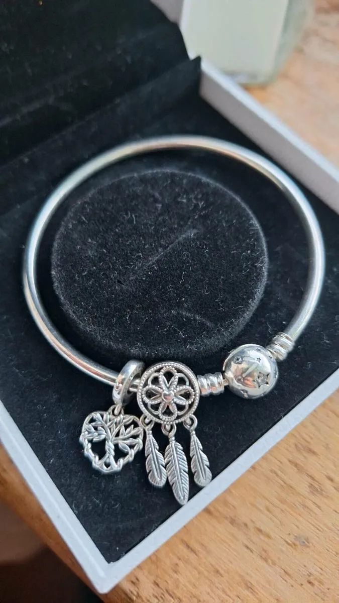 Pandora bracelet - Image 1