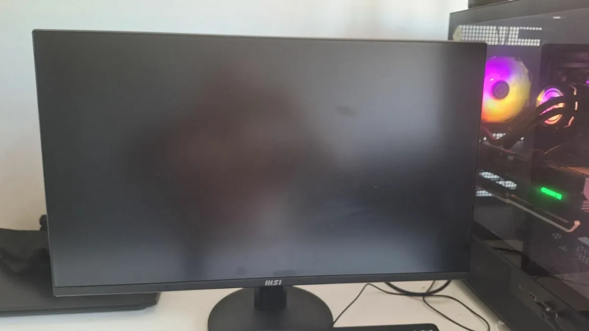 Gaming Desktop Pc with Screen - Image 1