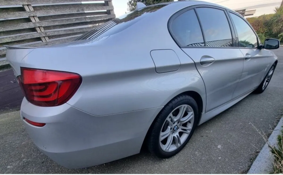 BMW 5-Series 2013 - Image 3