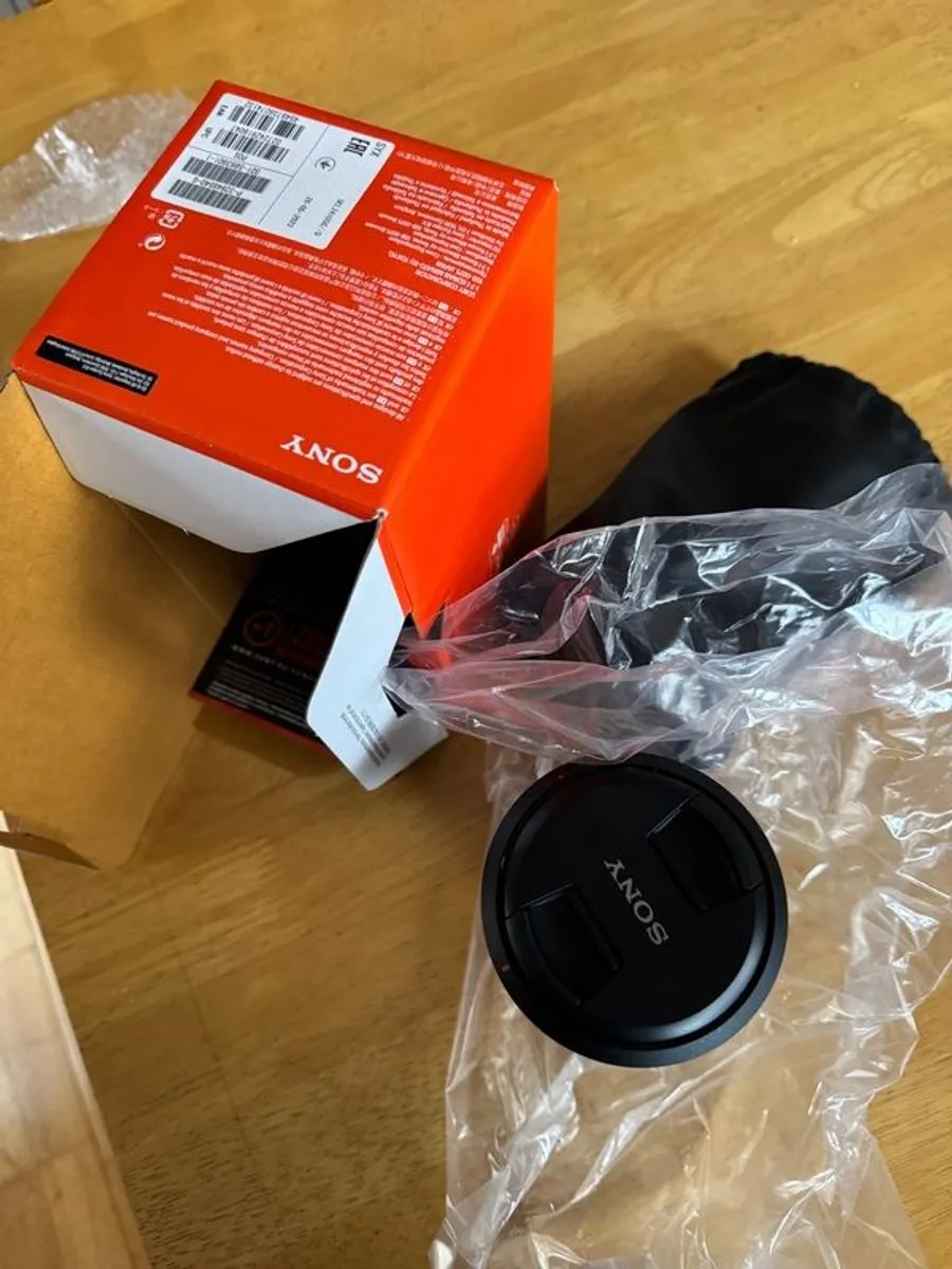 Sony lens E-mount for Sony camera - Image 2
