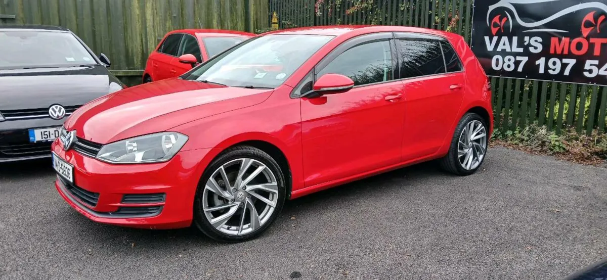 1,2 VW GOLF ,REVERSE CAMERA ,FRESH NCT - Image 4