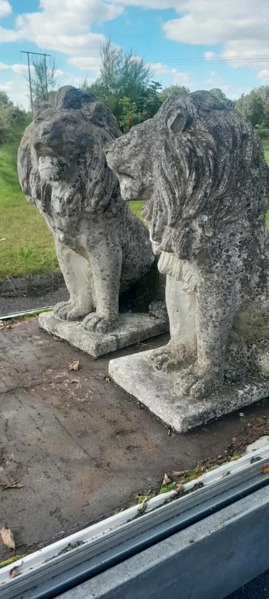 2 Concrete Lion Sculptures - Image 3