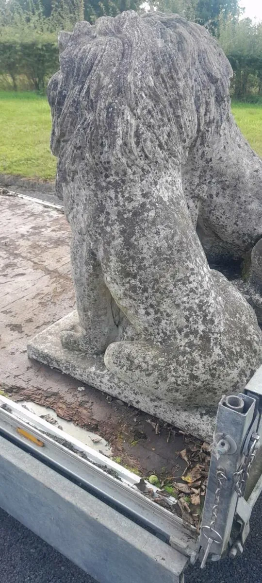 2 Concrete Lion Sculptures - Image 4