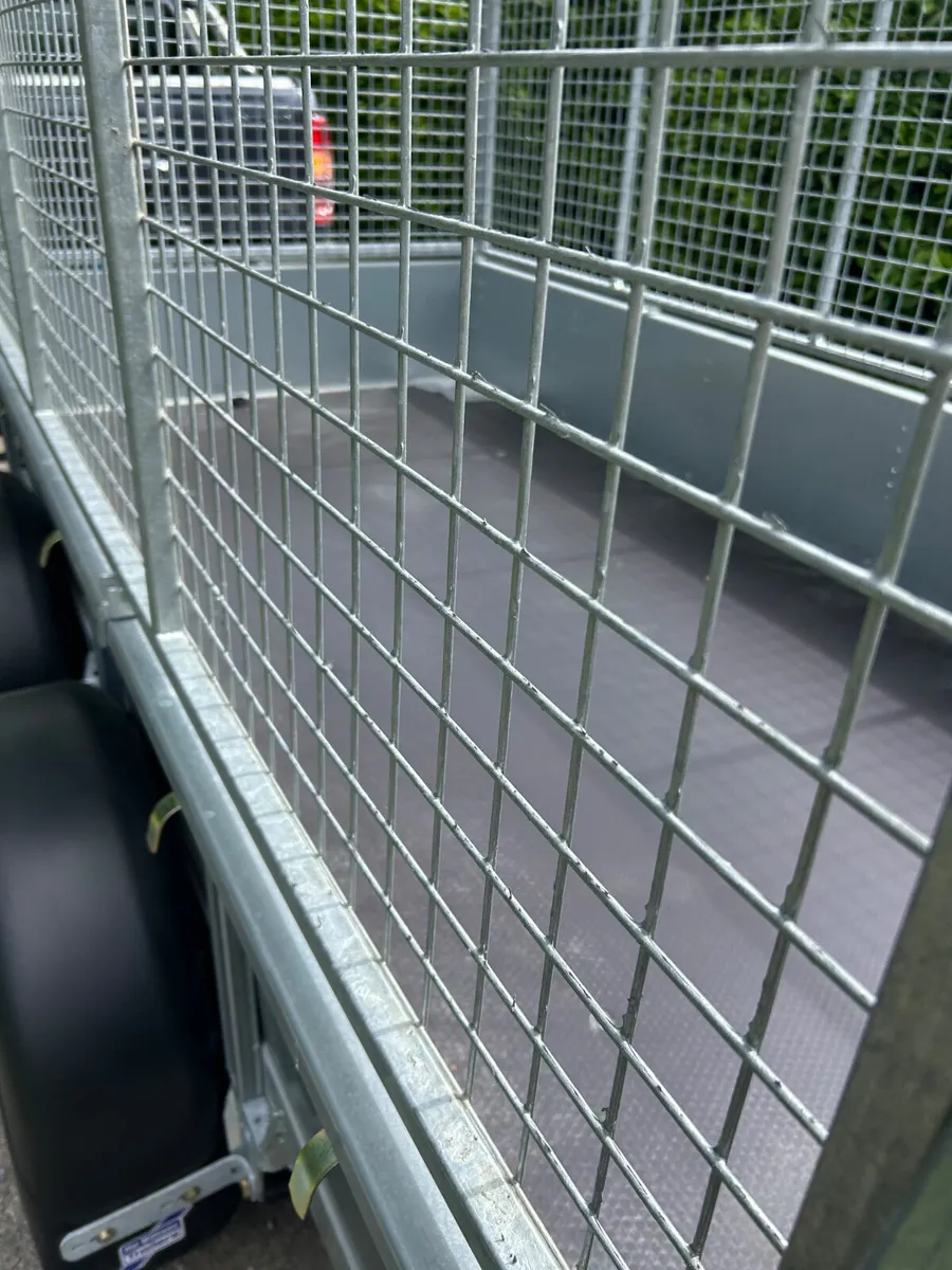 New Ifor Williams 10x5 GD105 with Mesh and Ramp - Image 3