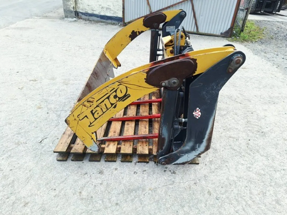 2015 Tanco I73 Bale Shear 25373 - Image 2