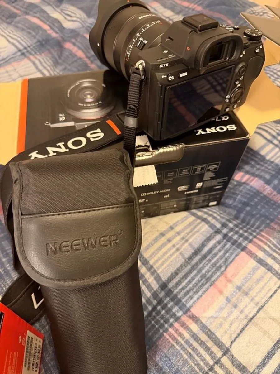 Sony a7iii camera like brand new with full warranty and 2 years accidental damage (just tested not used)with full of accessories - Image 1