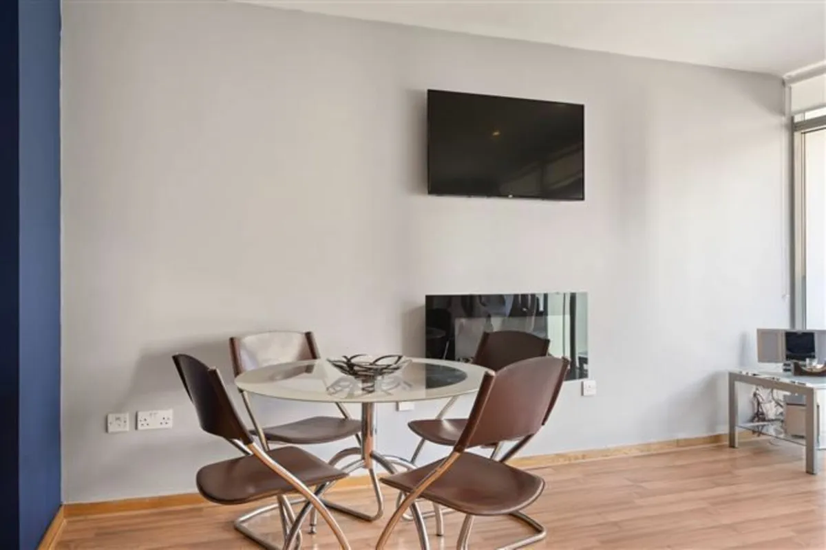 Sofa set and Dining table - Image 2