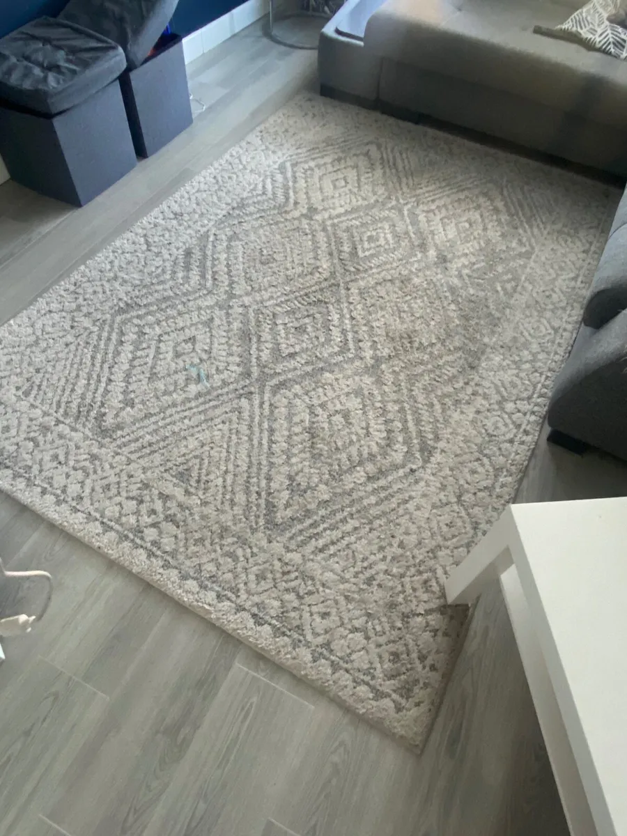 Free rug