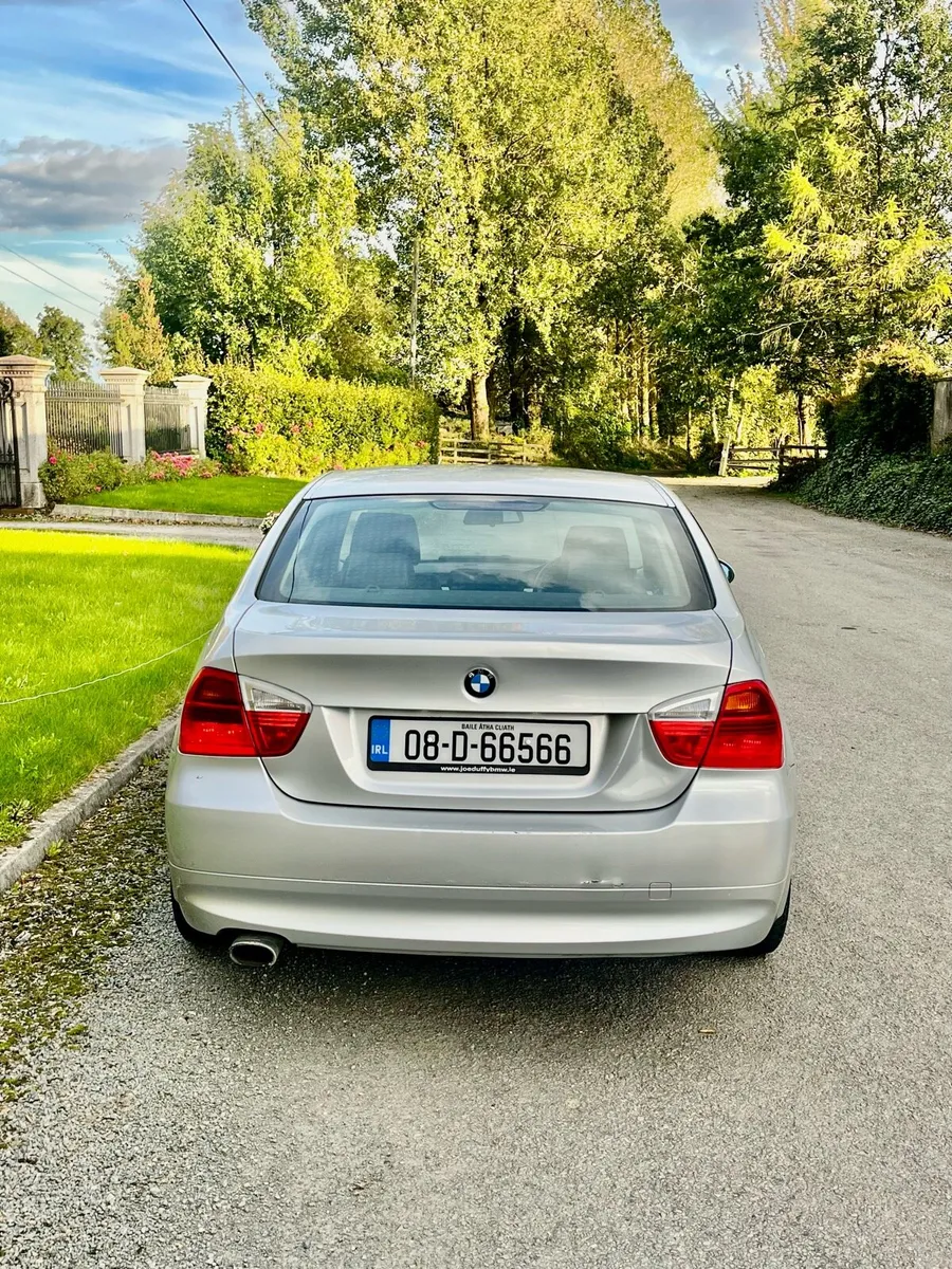BMW 318 - Image 4