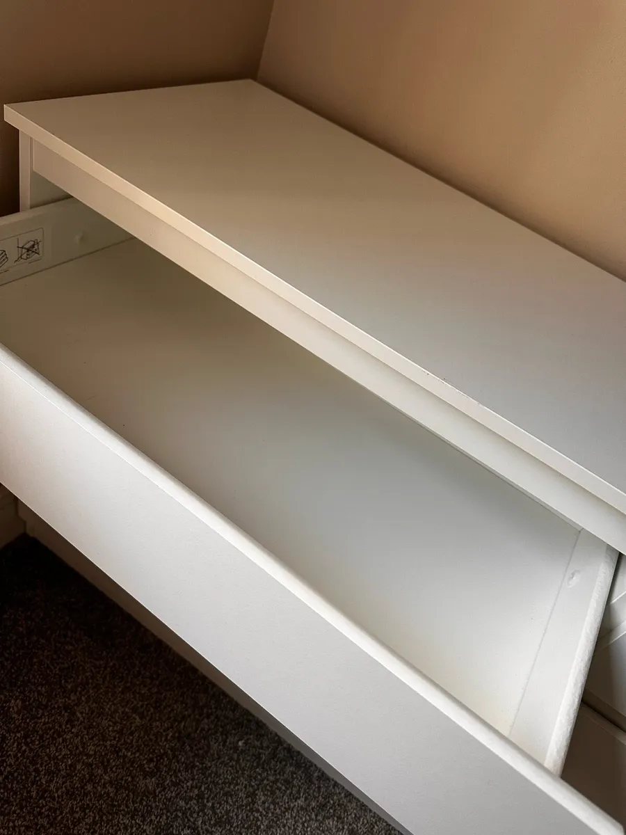 Chest of drawers - Image 3