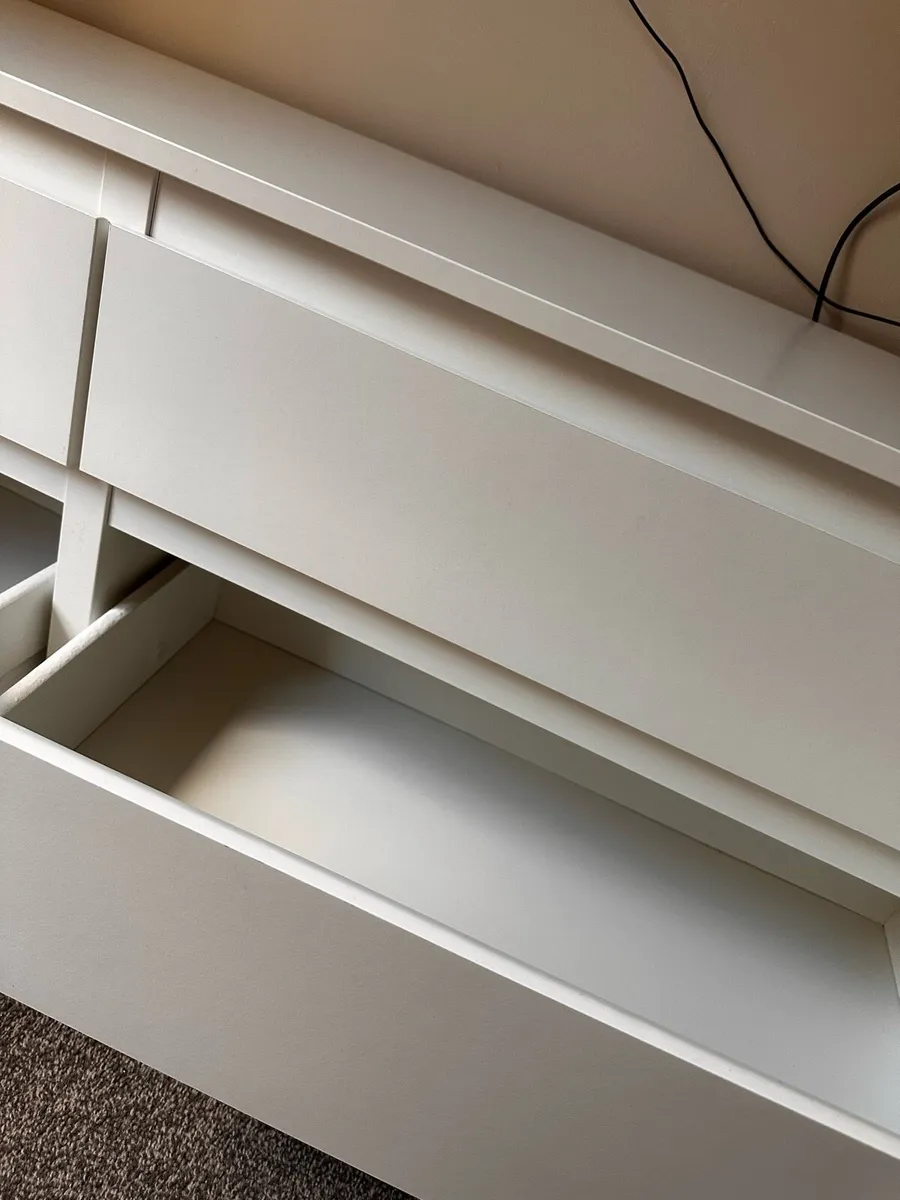 Chest of drawers - Image 4