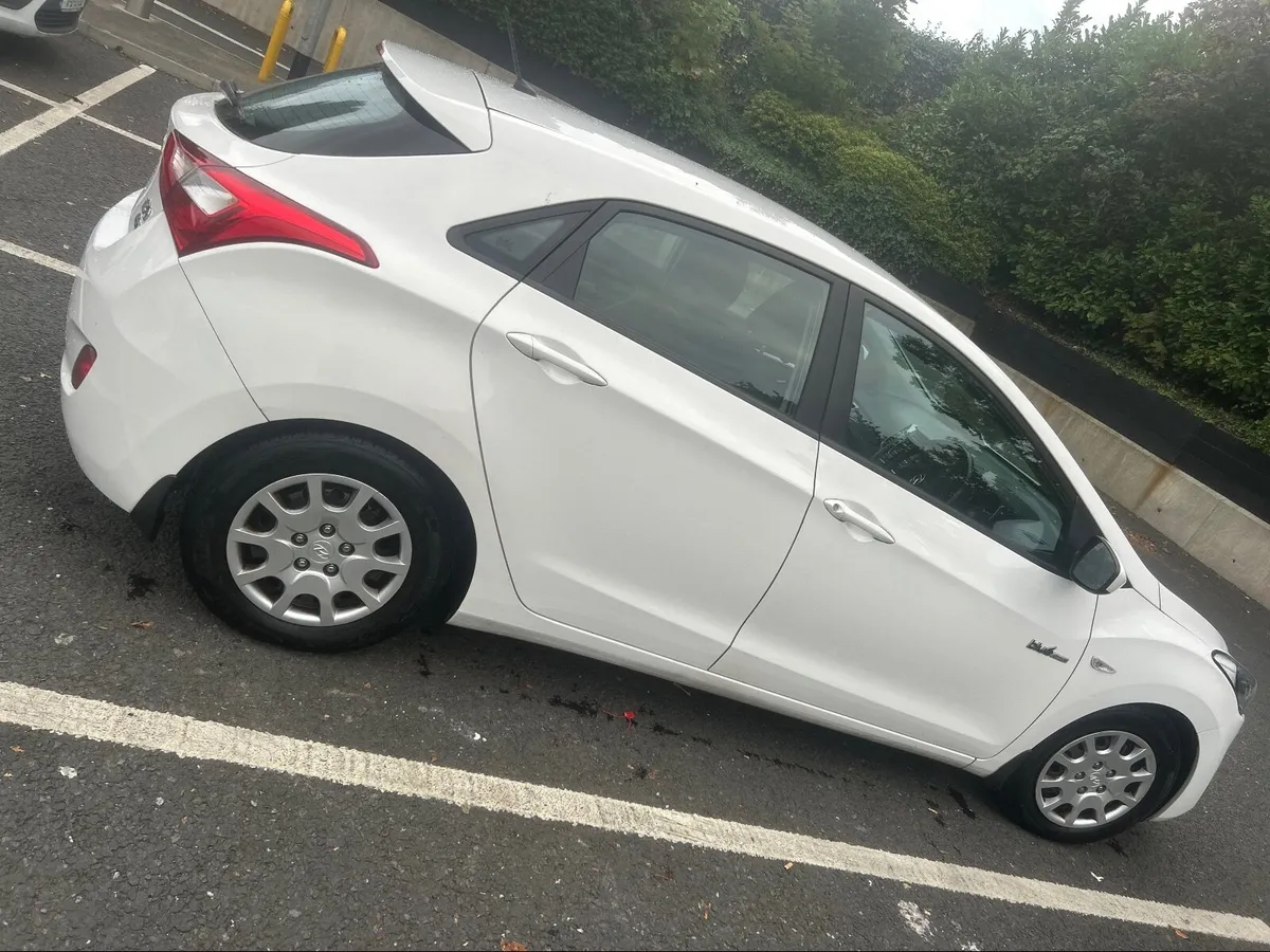 Hyundai i30 2014 - Image 4