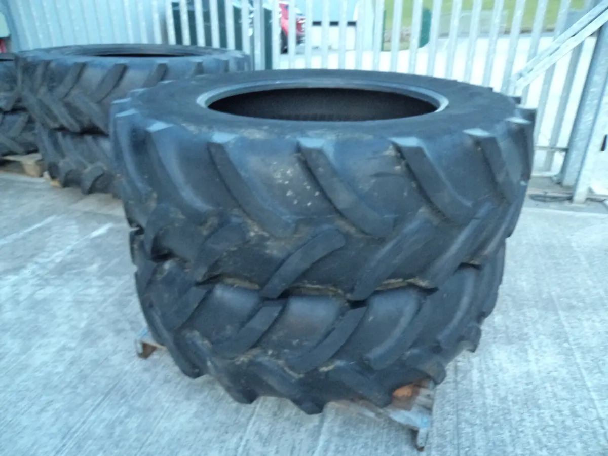 2 x Firestone Tyres - Image 1